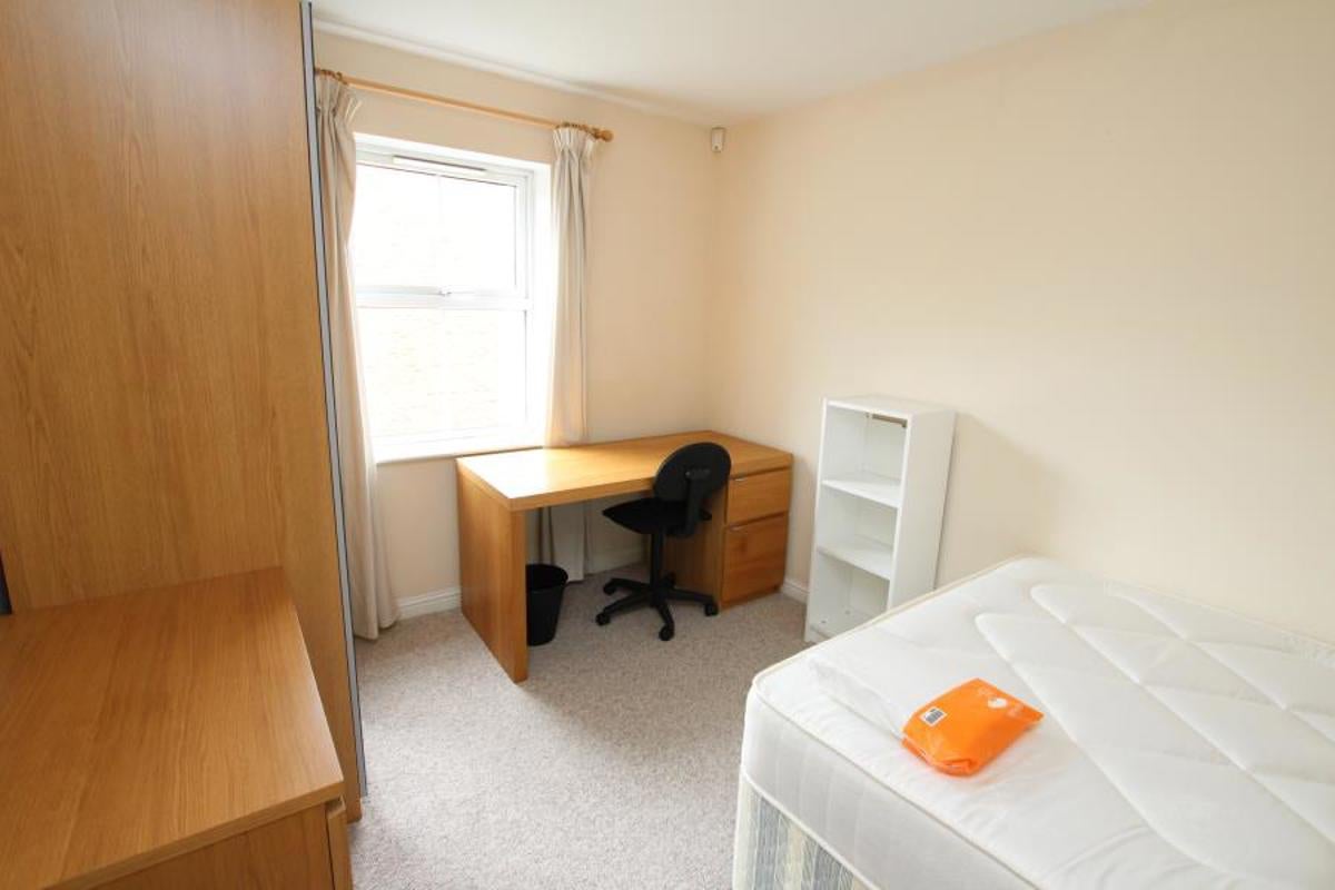 House Wright Way in Stoke Gifford