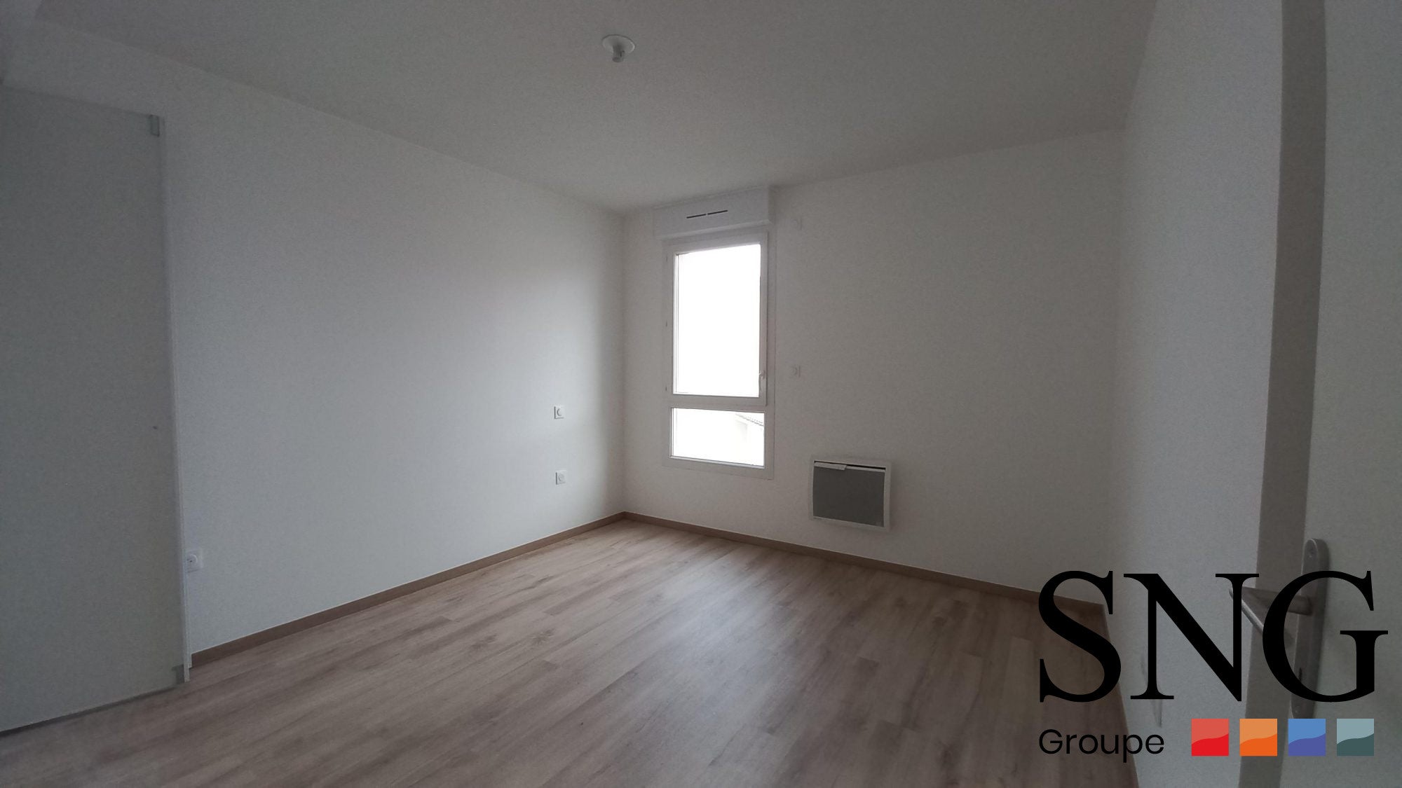 Flat Rue de la Poste in Pins-Justaret