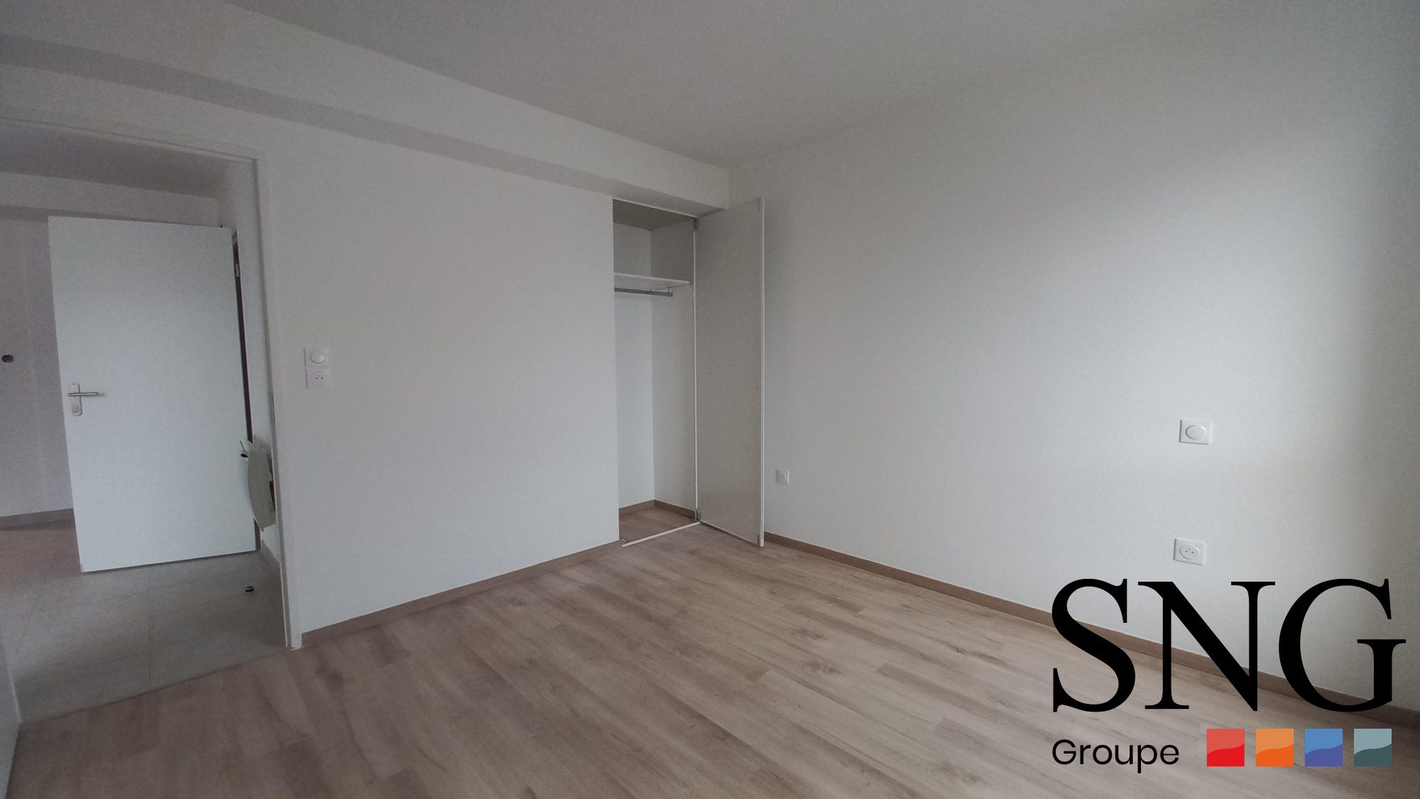 Flat Rue de la Poste in Pins-Justaret