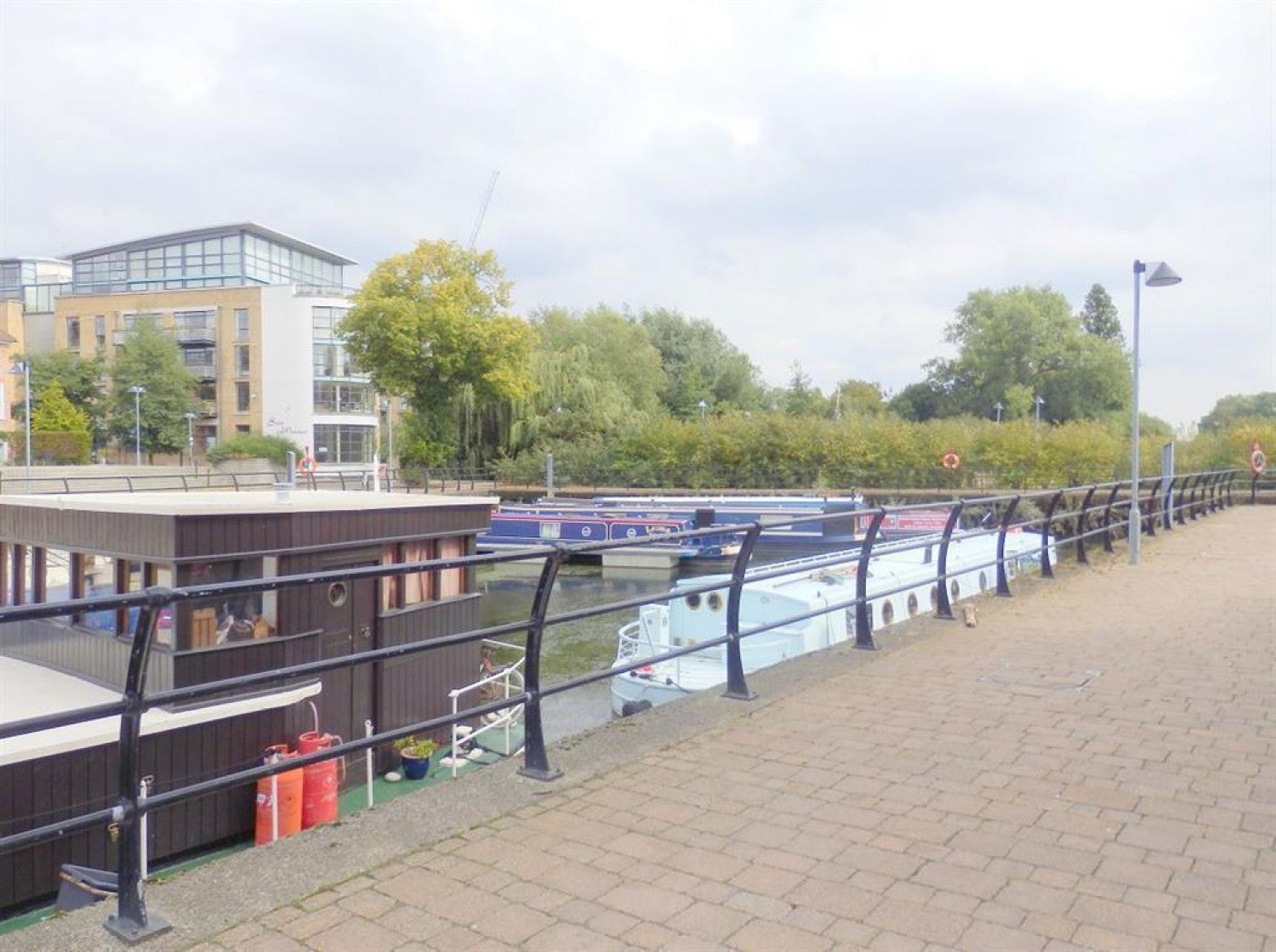 Flat Ferry Wharf in Greater London