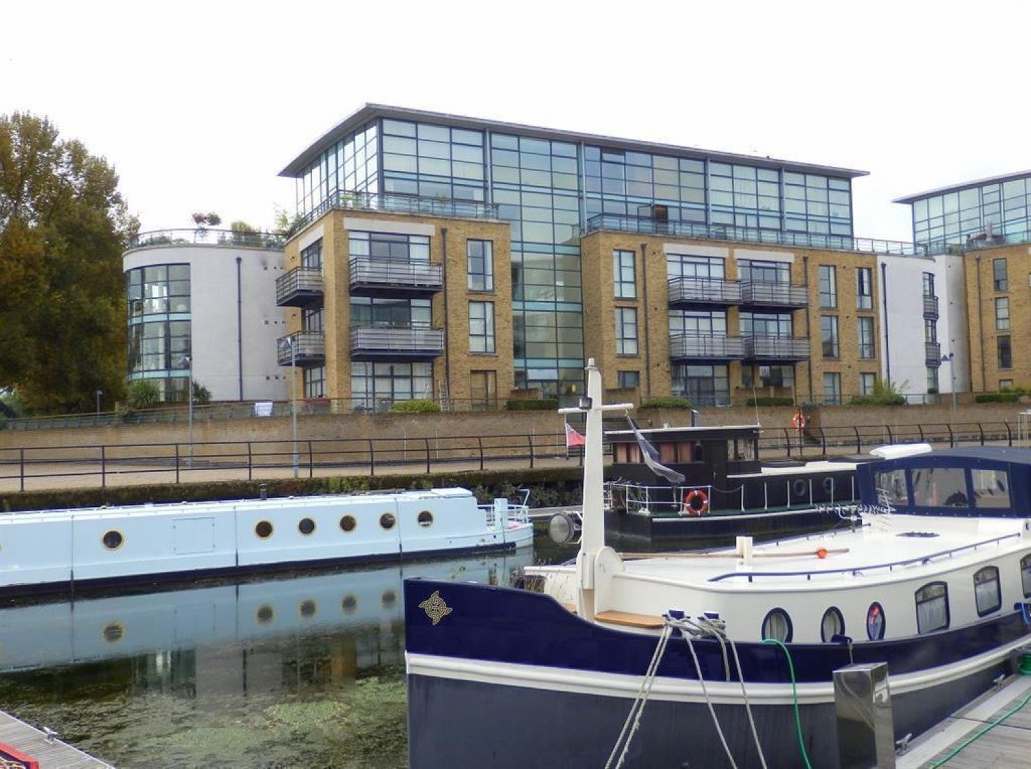 Flat Ferry Wharf in Greater London