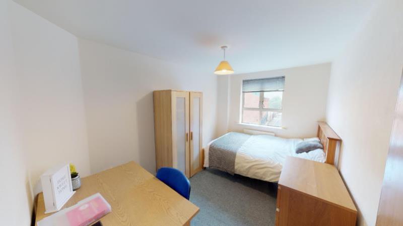 Flat Russell Street in Nottingham