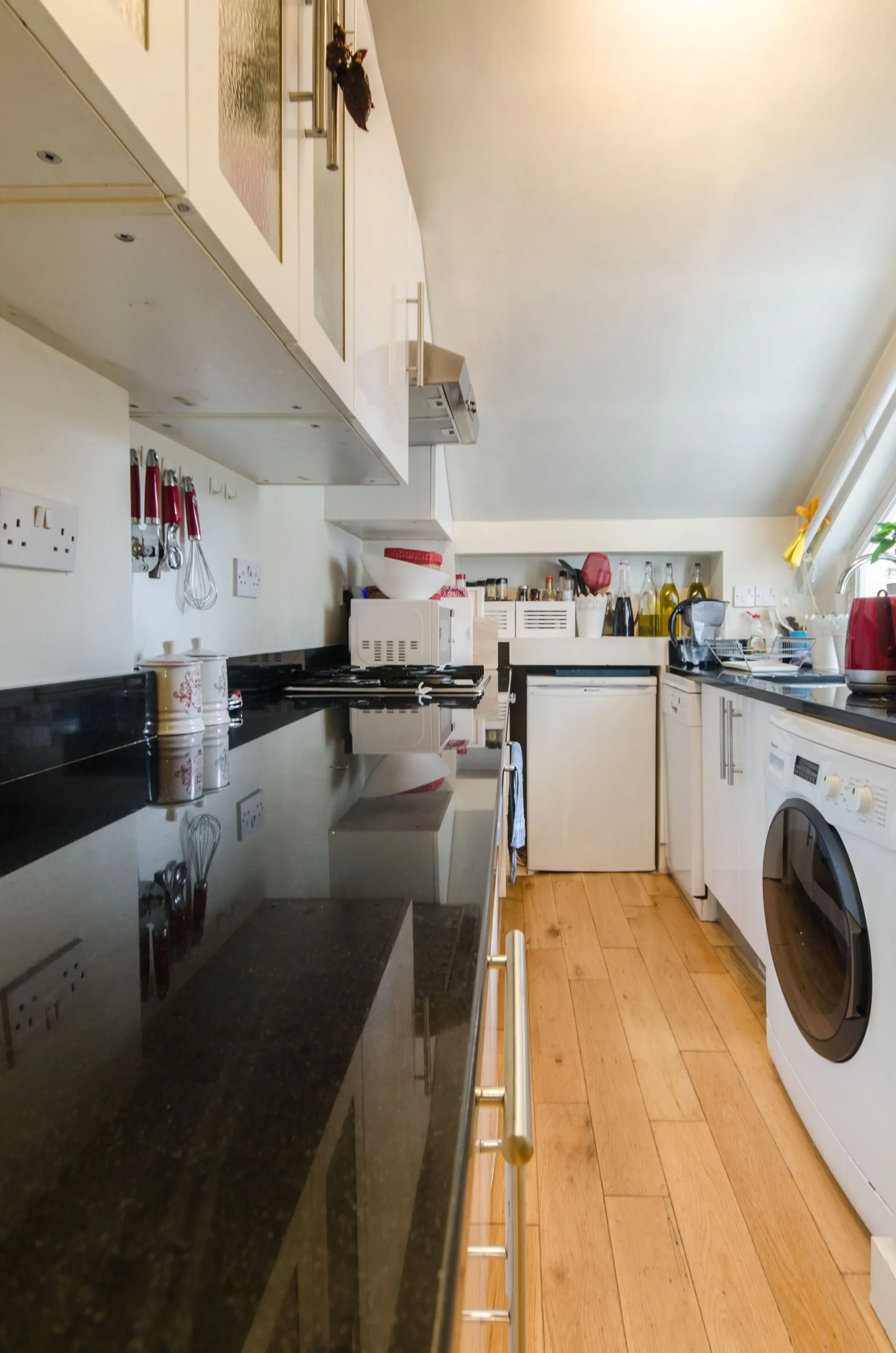 Flat Campden Hill in Greater London