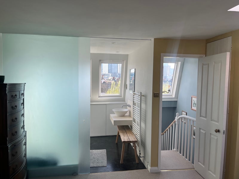 Room Quick Street in Greater London