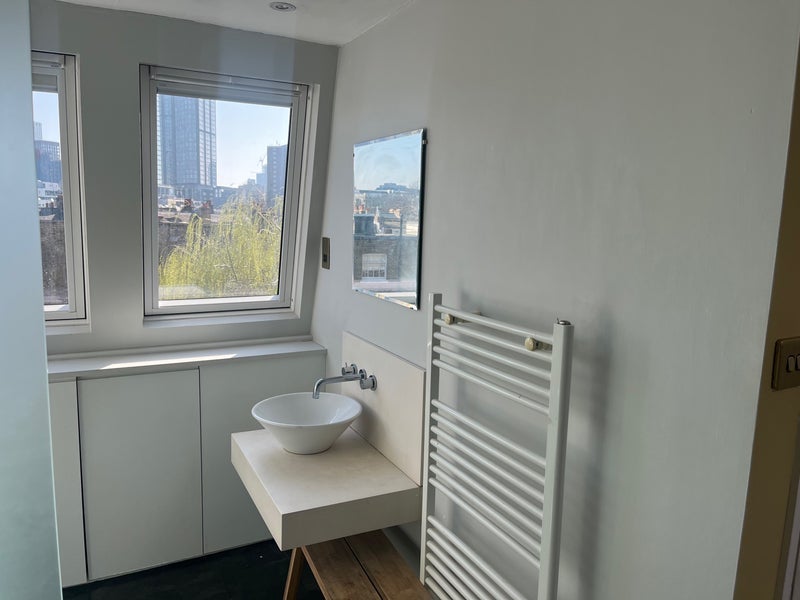 Room Quick Street in Greater London