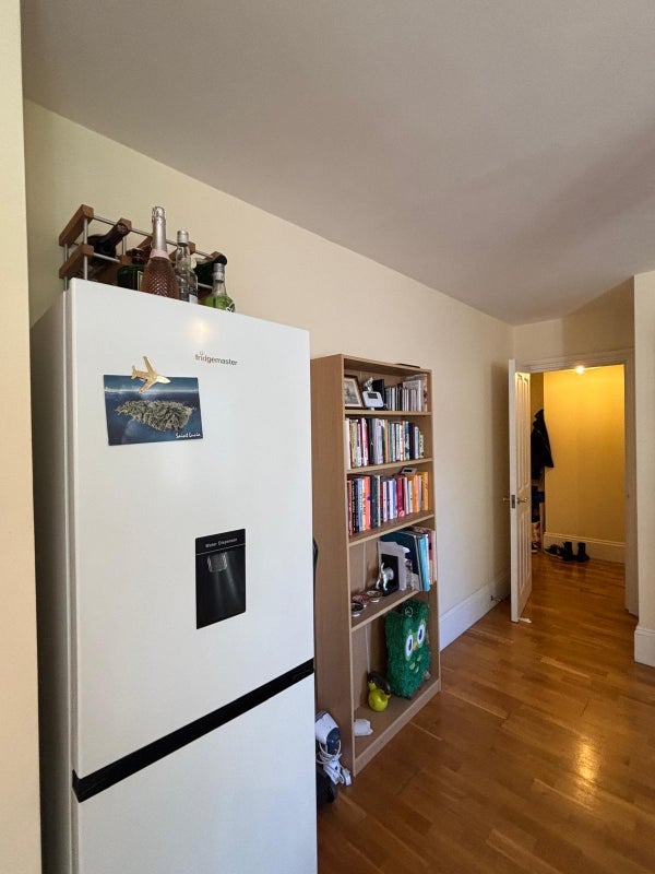Room Lower Marsh in Greater London