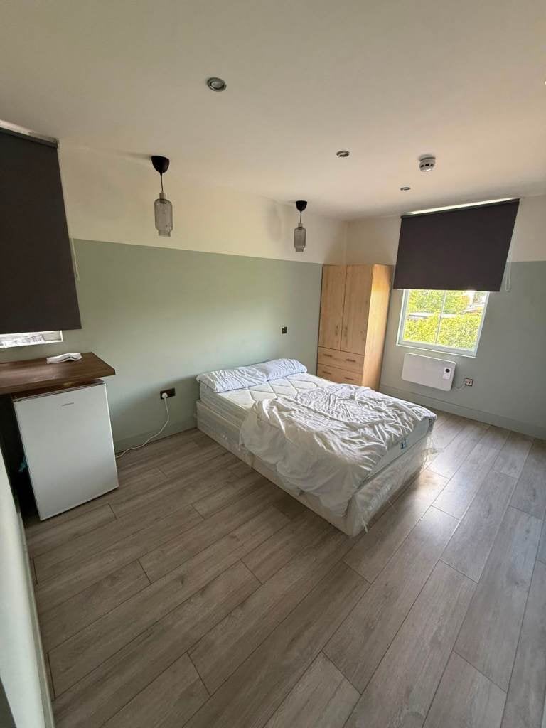 Flat Bellingham Road in London