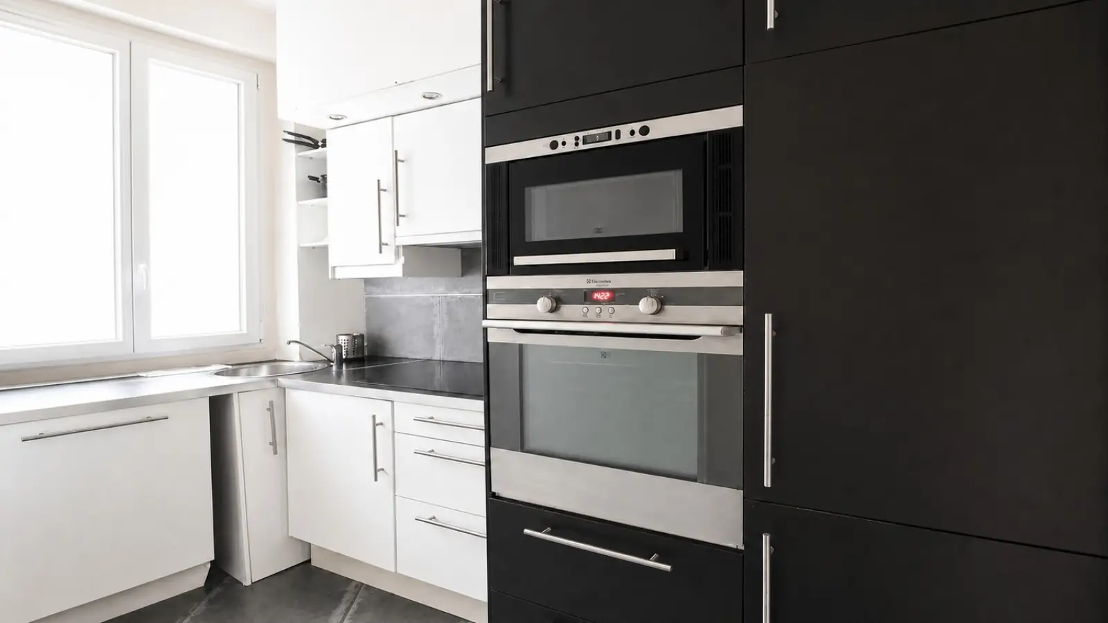 Room Rue Auguste Maquet in Paris