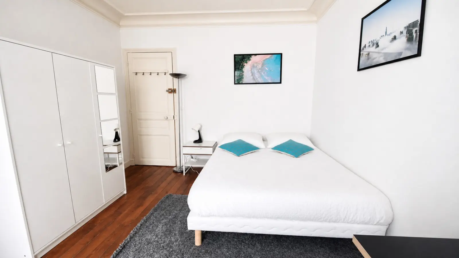 Room Rue Auguste Maquet in Paris