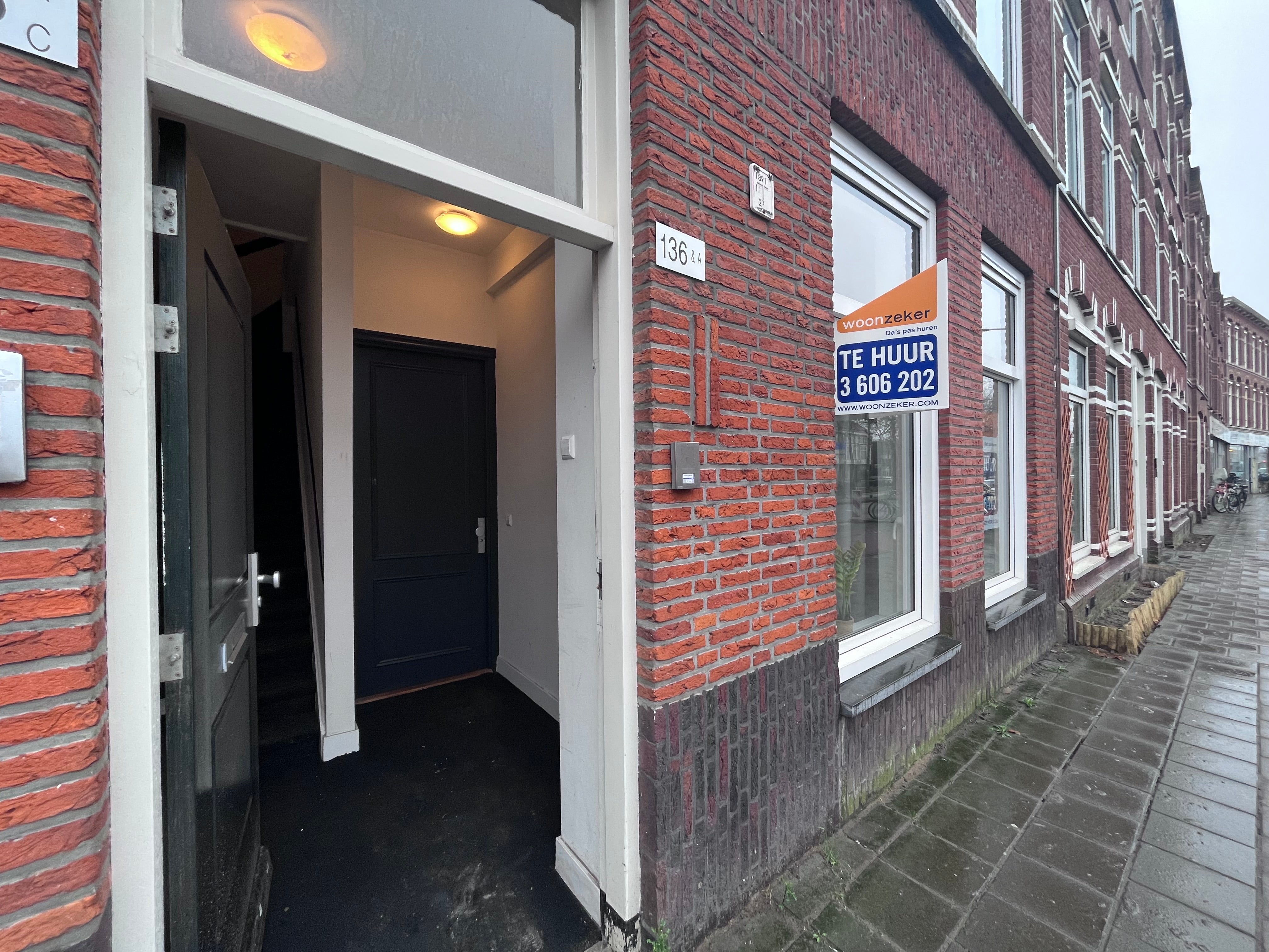 Studio te huur: Loosduinsekade 136, 'S-Gravenhage