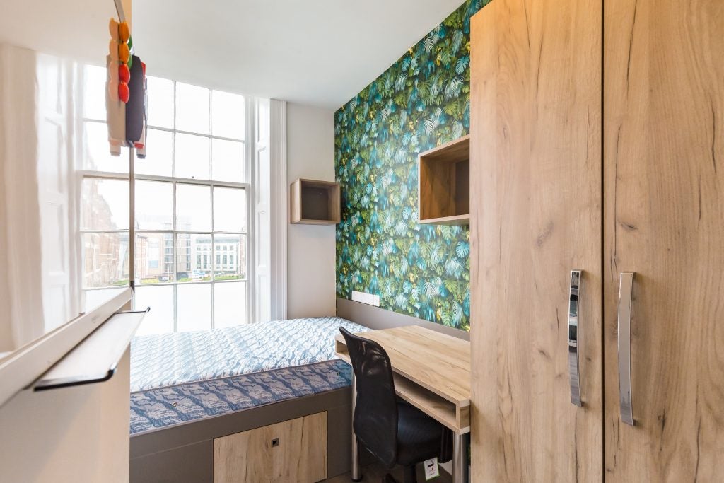 Flat Leazes Terrace in Newcastle upon Tyne