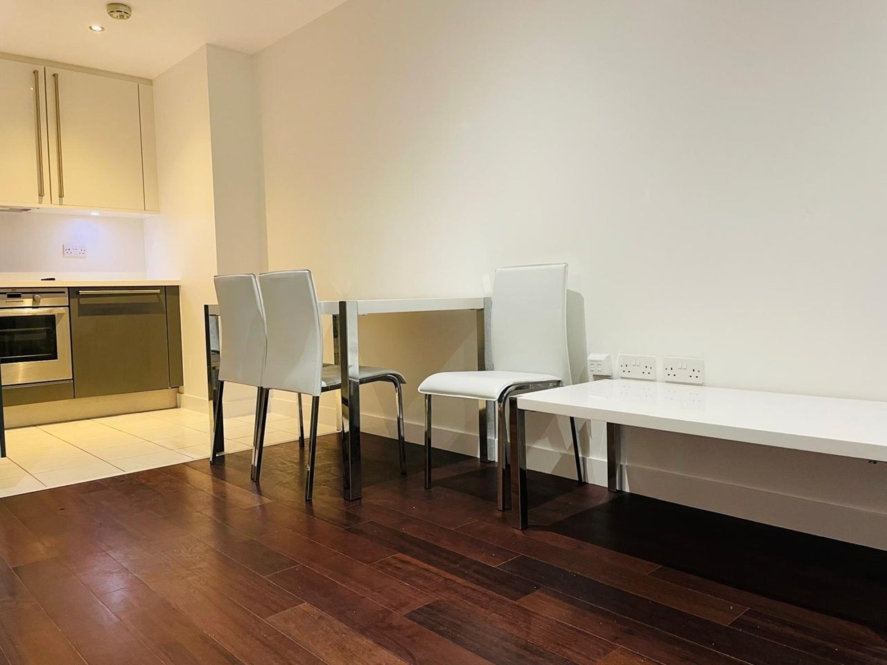 Flat Conington Road in Greater London