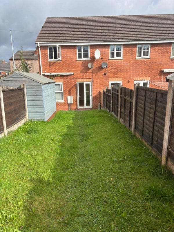 Room Kershaw Street in Tyldesley