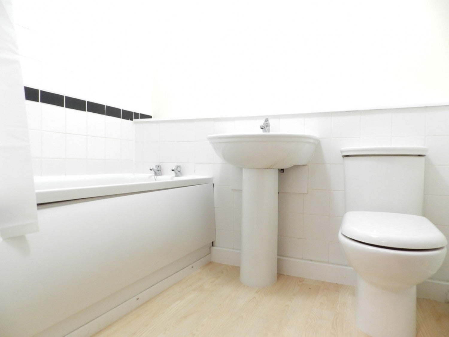 Flat Peveril Court in Crawley