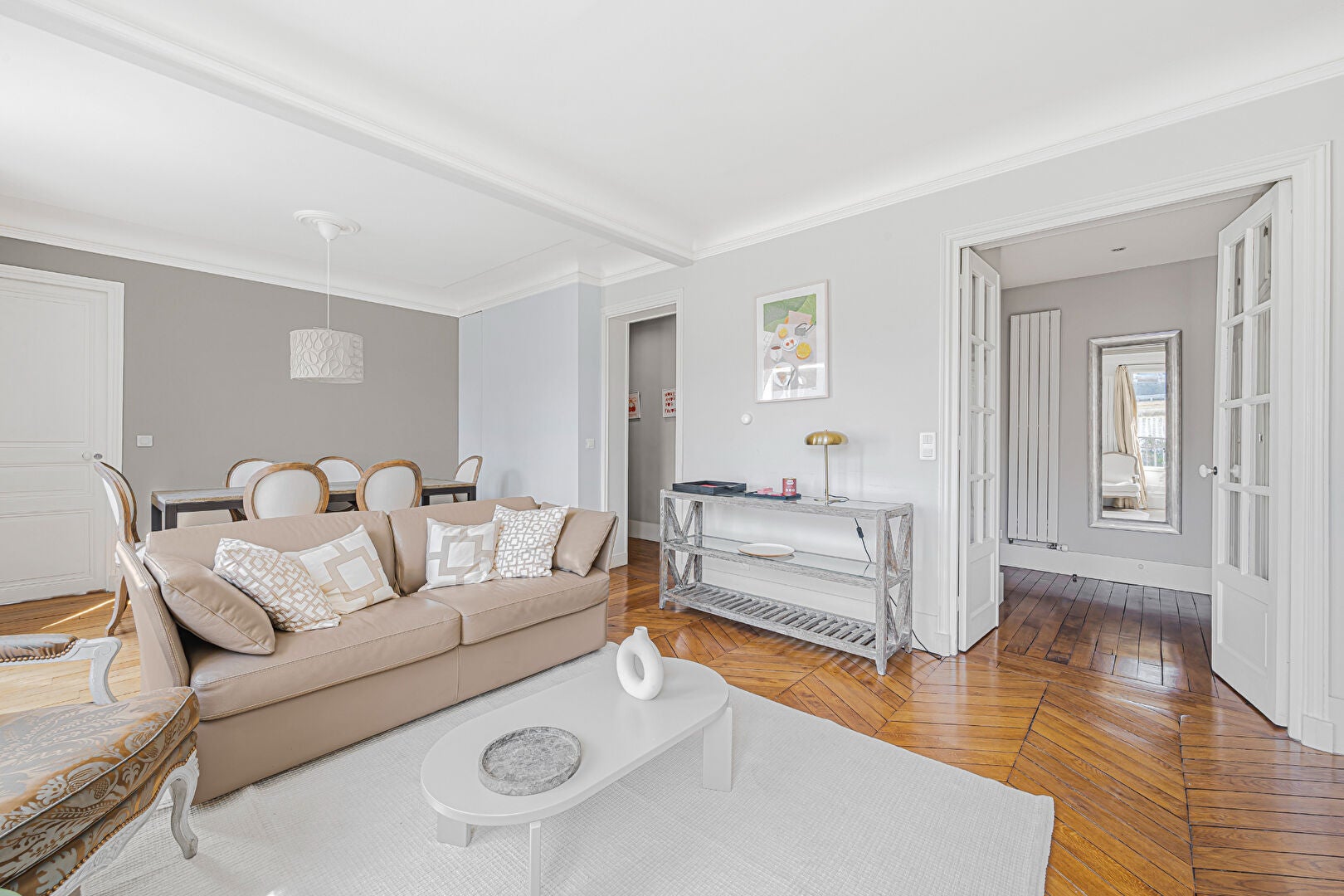Flat Rue Pergolèse in Paris