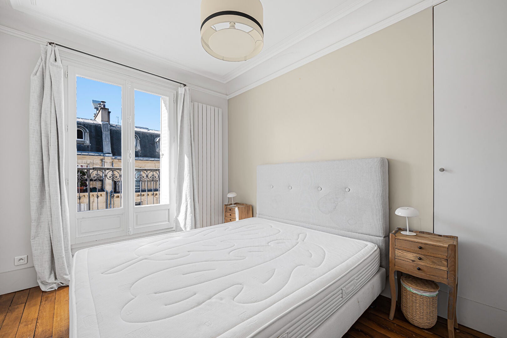 Flat Rue Pergolèse in Paris
