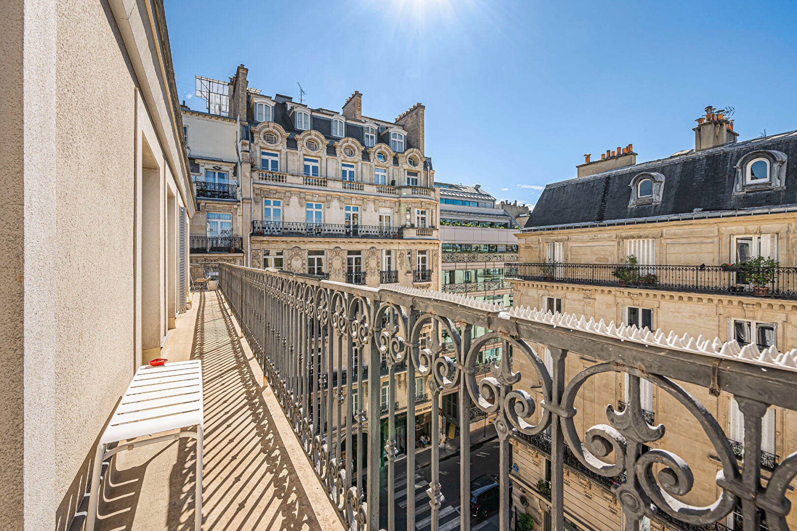 Flat Rue Pergolèse in Paris
