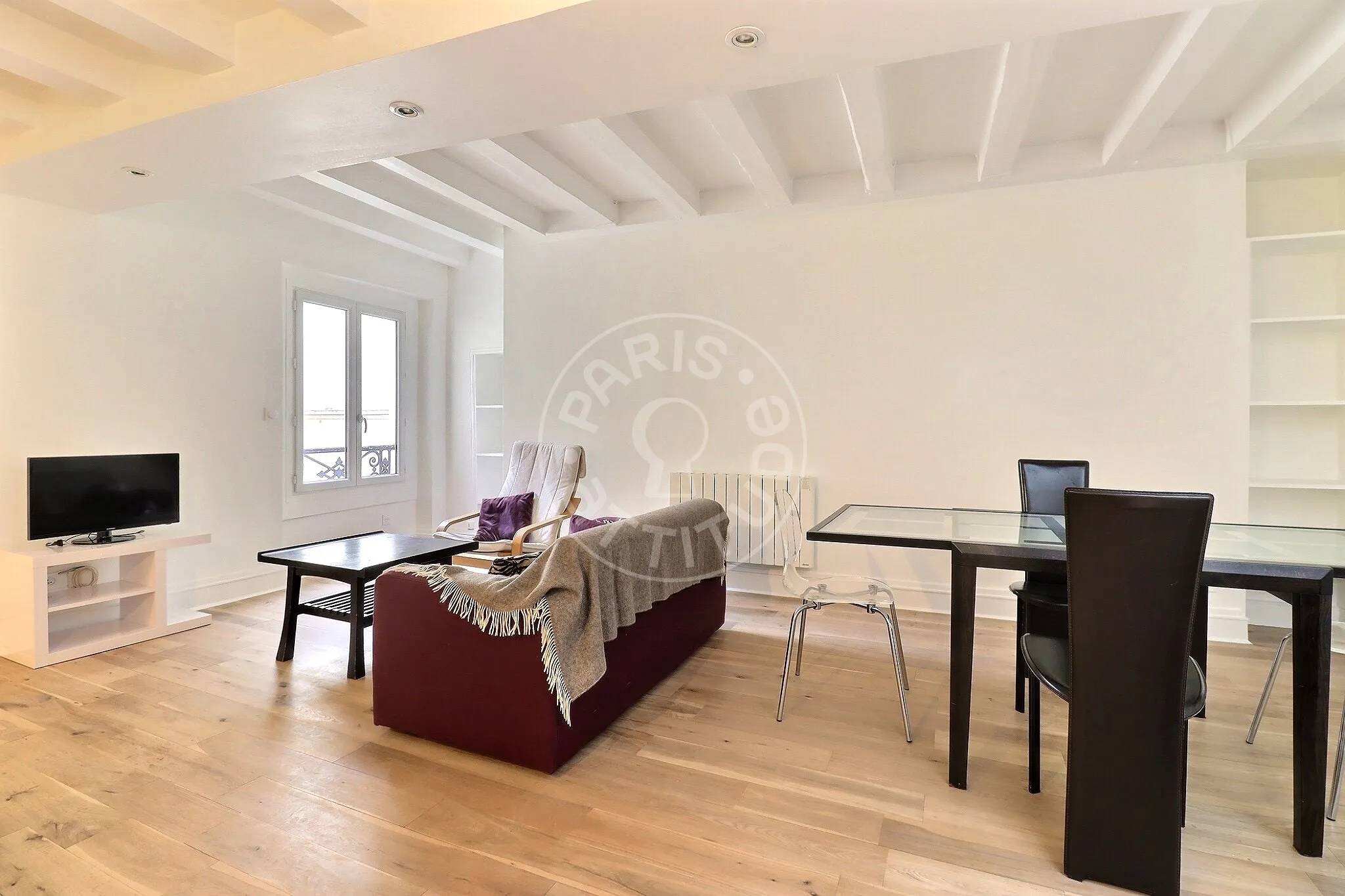 Appartement Rue de la Sourdière à Paris