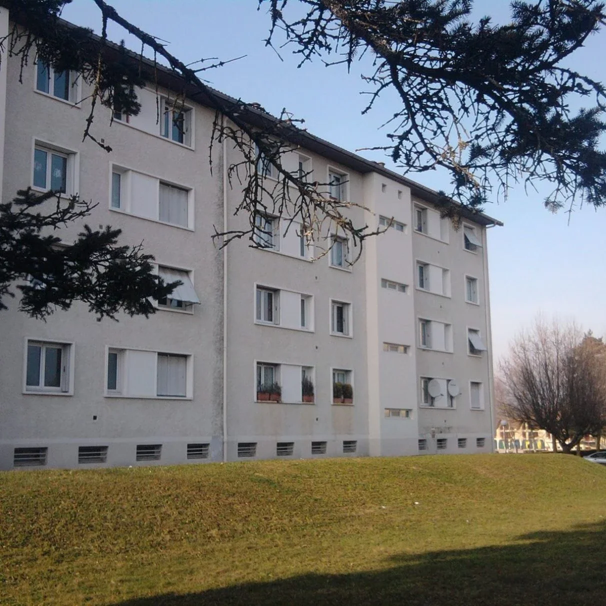Appartement Rue Lucien Lagier Bruno à Yenne
