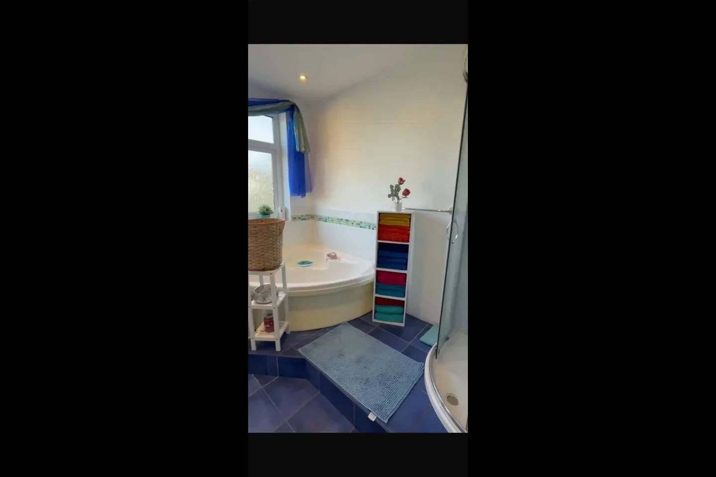 Room Aldersey Gardens in Greater London