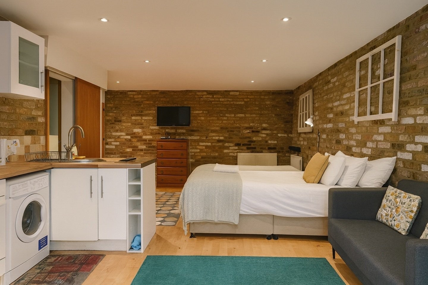 Flat Fullwood's Mews in Greater London