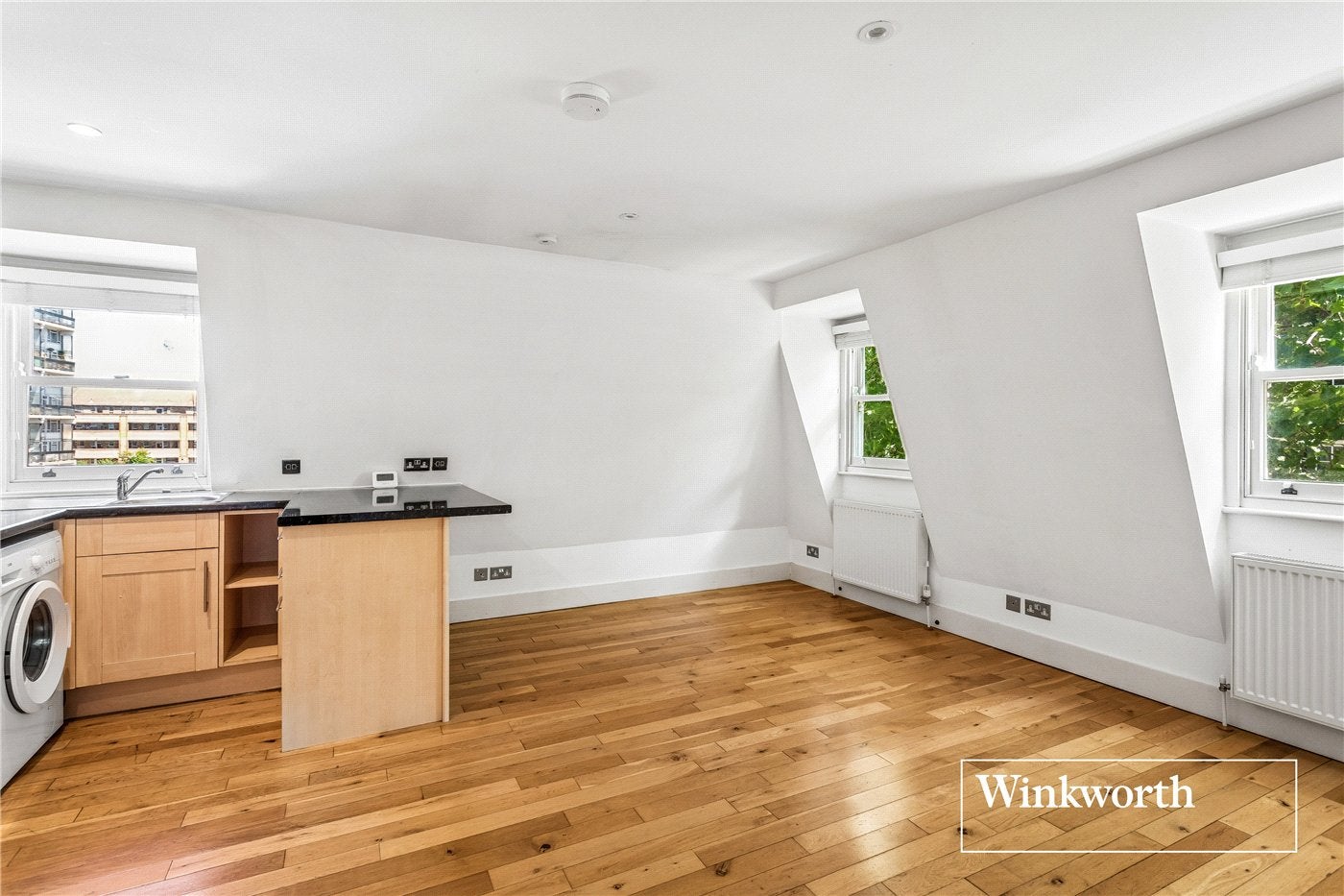 Flat Jonathan Street in Greater London