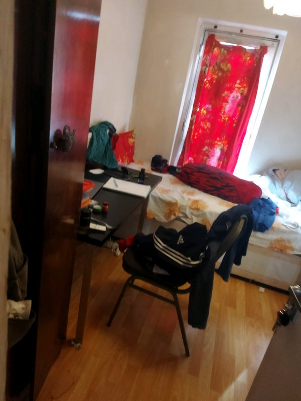 Room Wager Street in Greater London