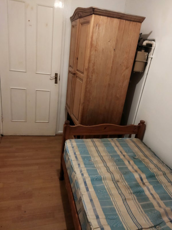 Room Wager Street in Greater London