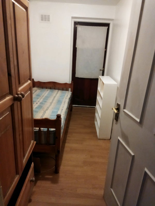 Room Wager Street in Greater London