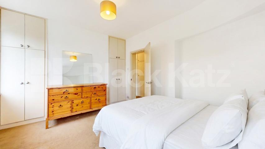Flat Iverson Road in Greater London