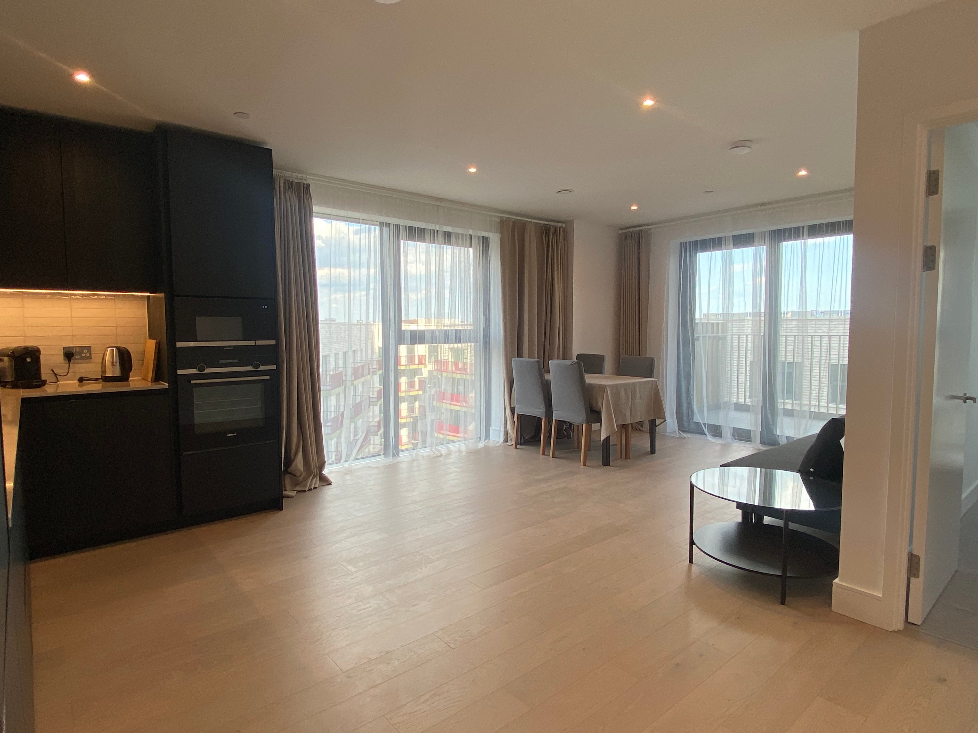Flat Hewson Way in Edinburgh
