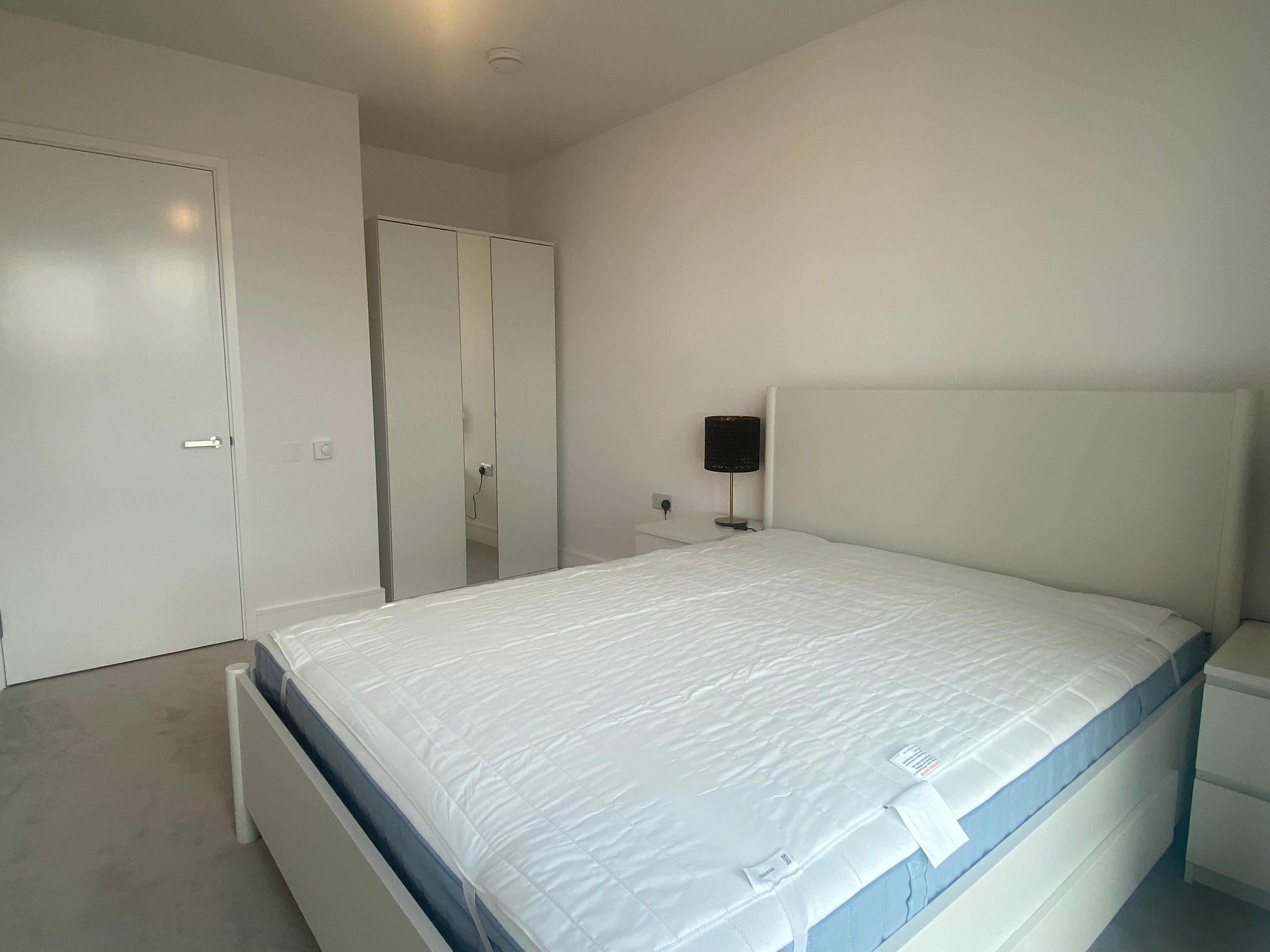 Flat Hewson Way in Edinburgh