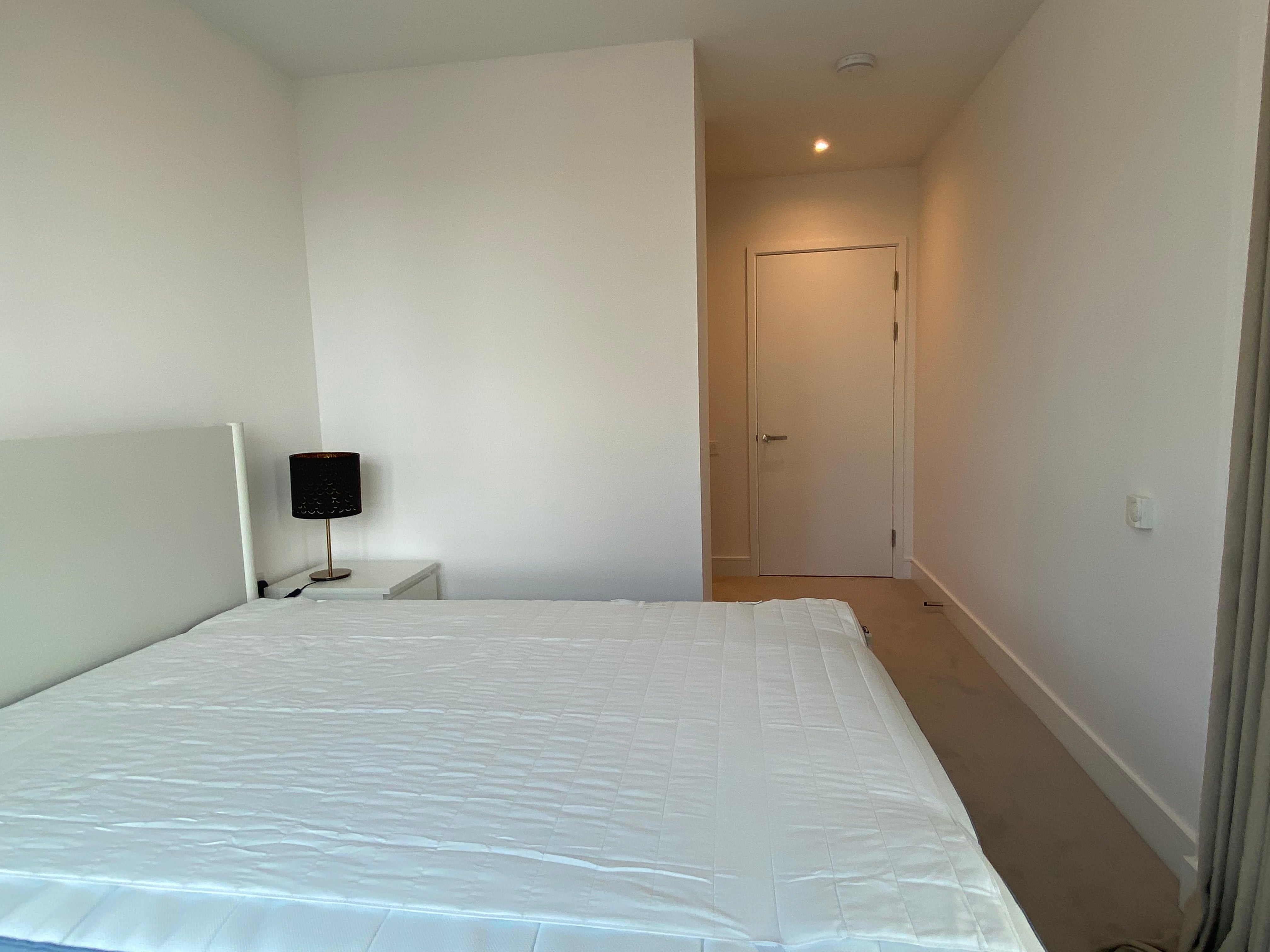 Flat Hewson Way in Edinburgh