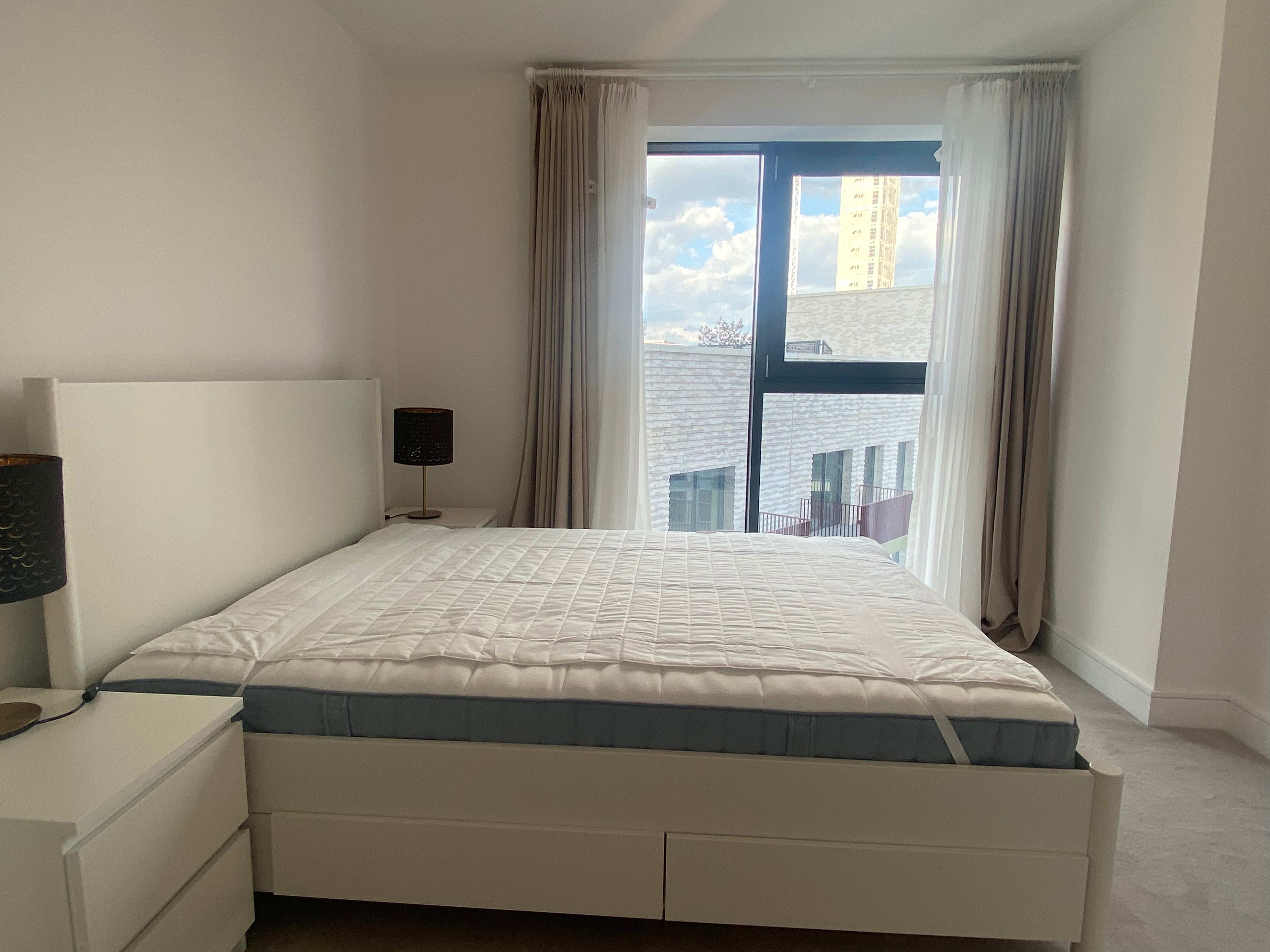 Flat Hewson Way in Edinburgh