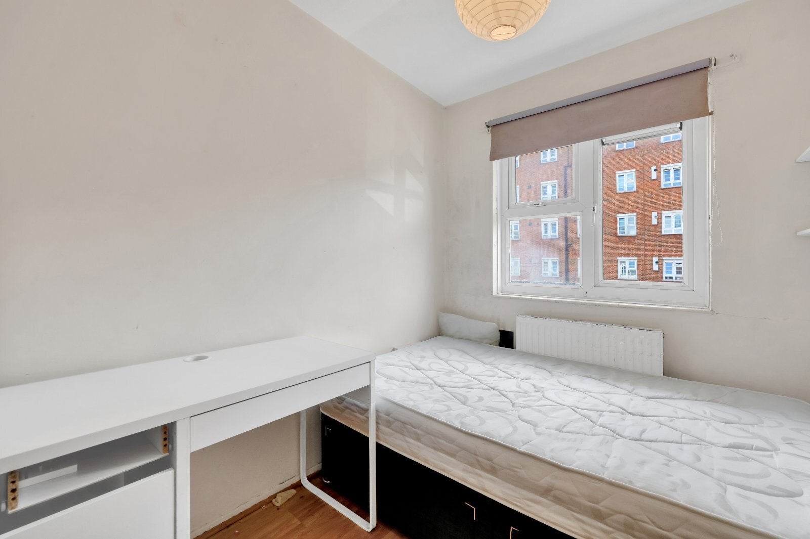 Flat Lewis Street in Greater London