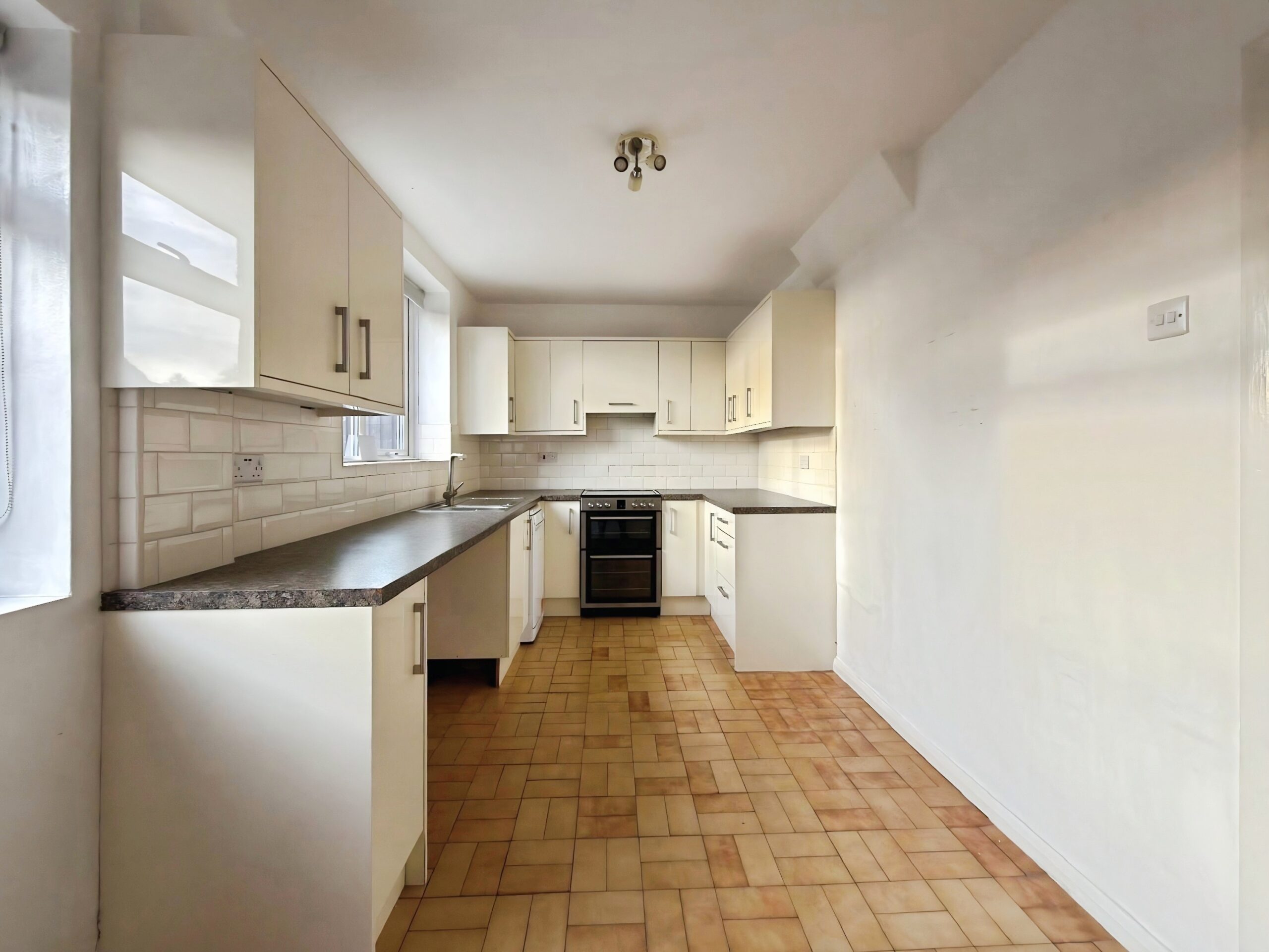 House Daiglen Drive in South Ockendon
