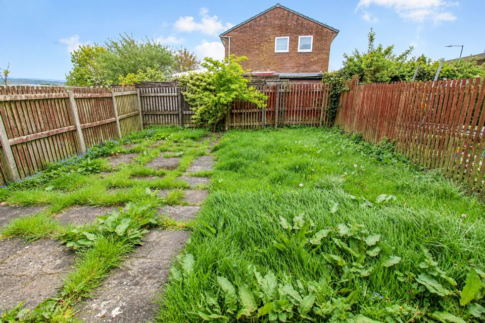 House Leonard Street in Farnworth