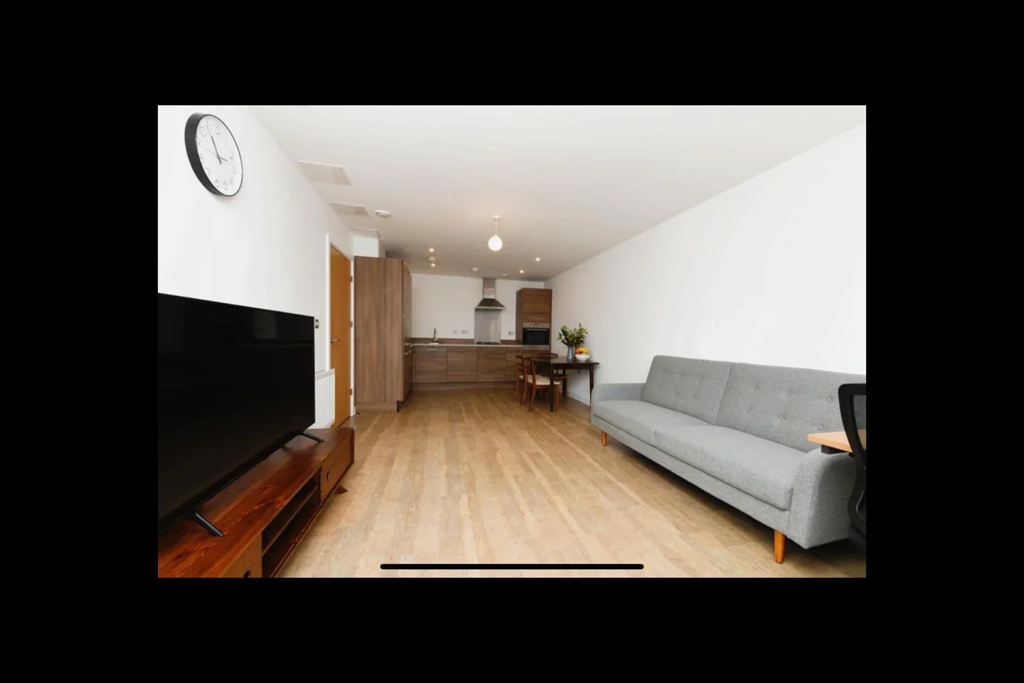 Flat Victoria Road in Brentwood