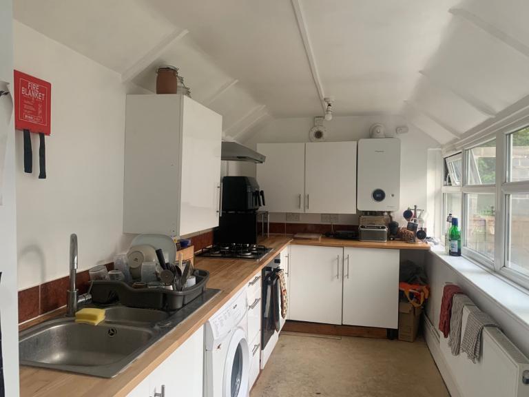 Flat Zetland Road in Bristol