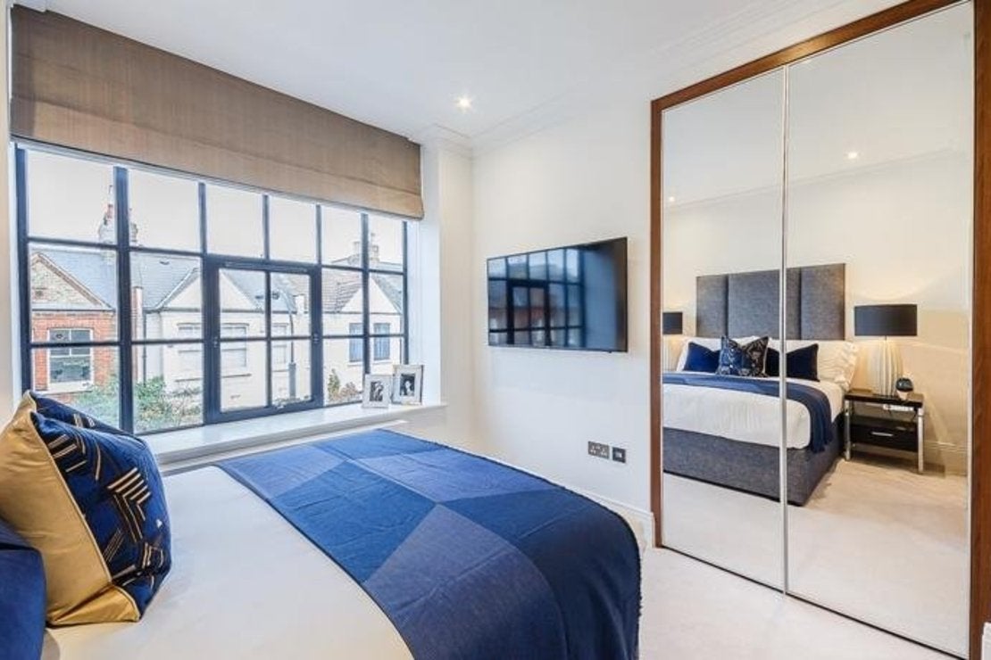 Flat Rainville Road in Greater London