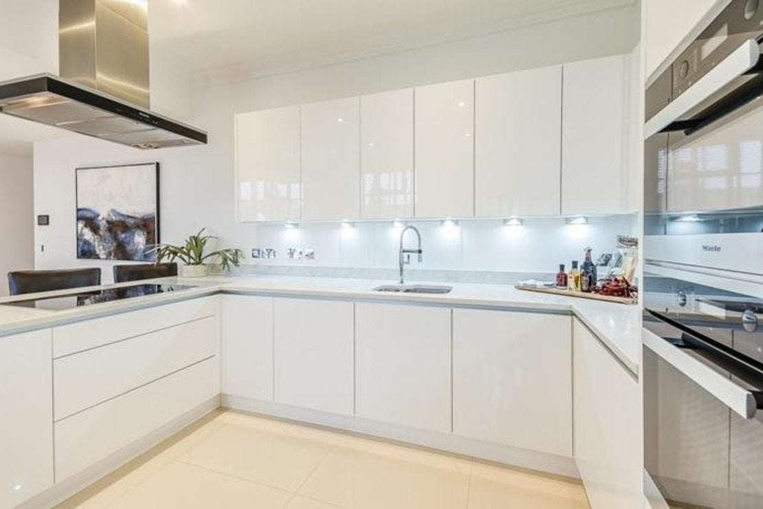Flat Rainville Road in Greater London