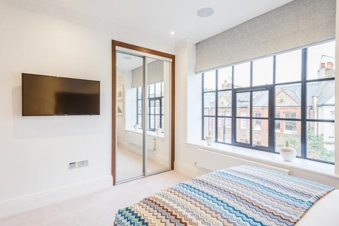 Flat Rainville Road in Greater London