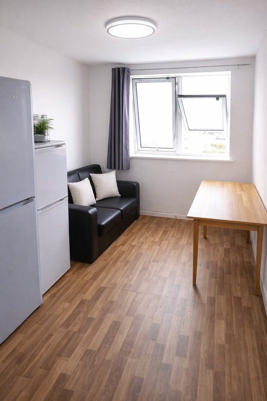 Room Francis Chichester Way in Greater London