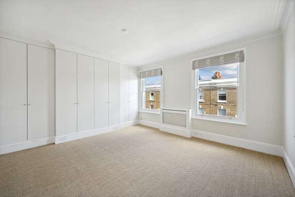 Flat Redburn Street in Greater London