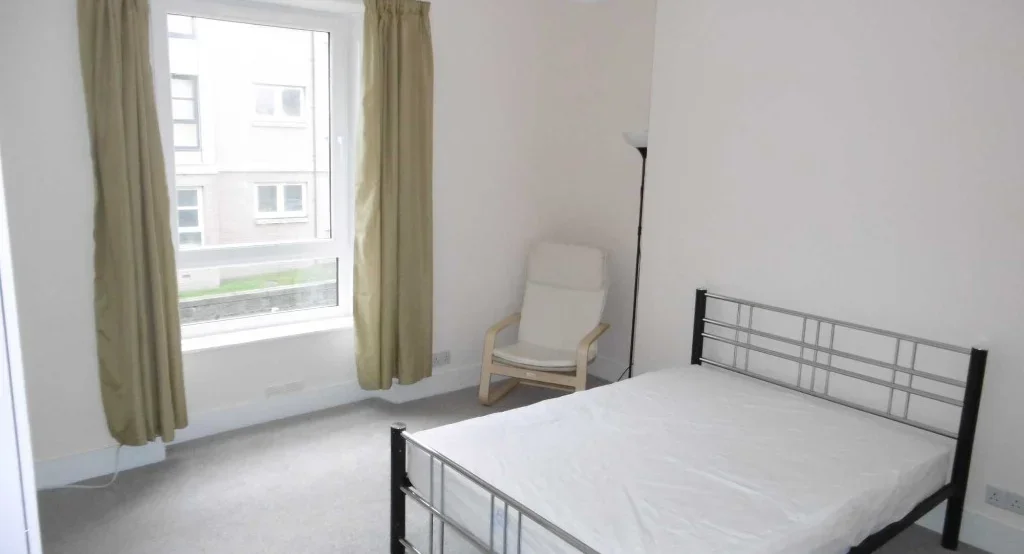 Flat Urquhart Road in Aberdeen City