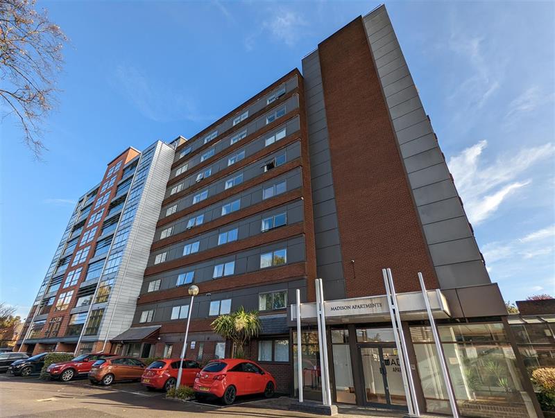 Flat Seymour Grove in Trafford