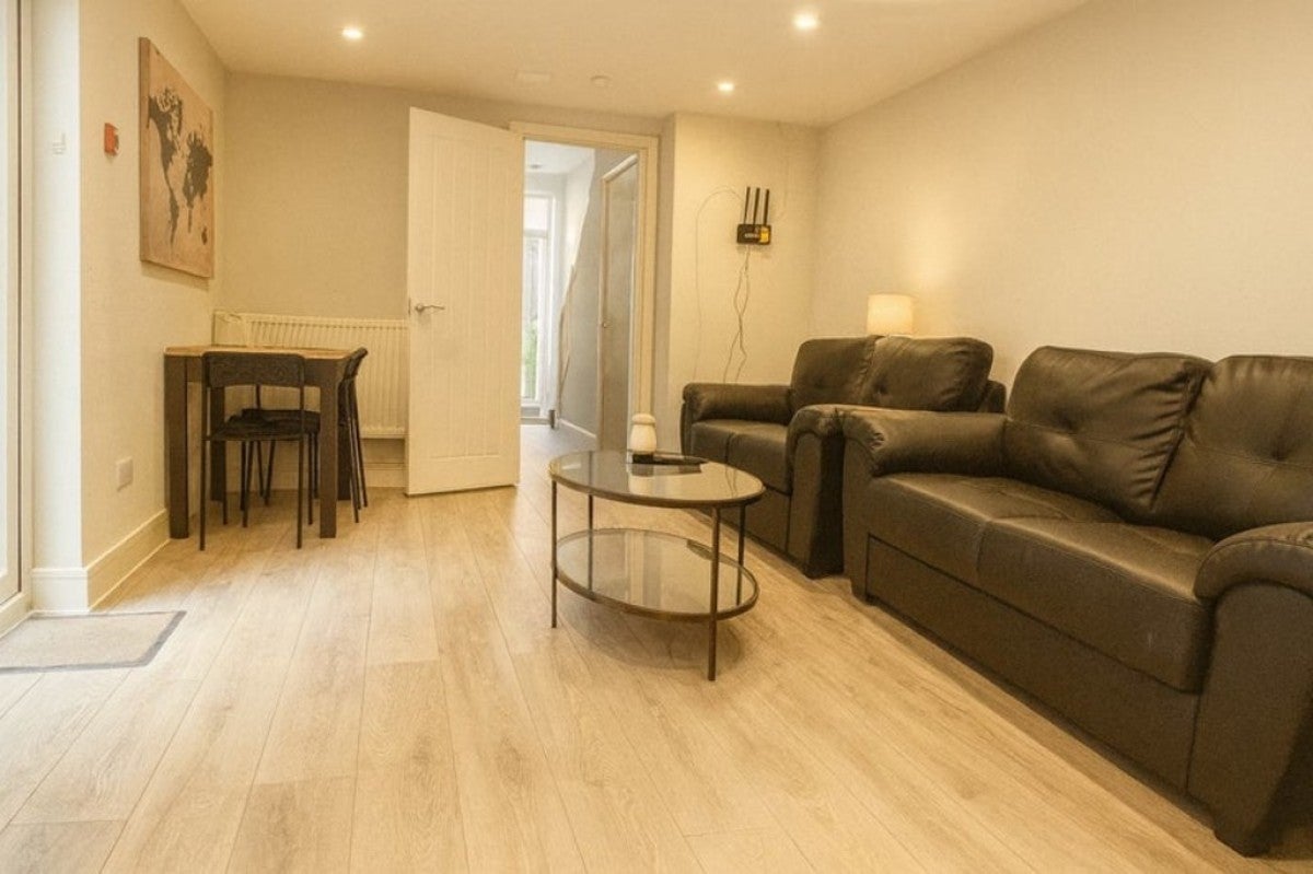Room Edge Lane in Liverpool
