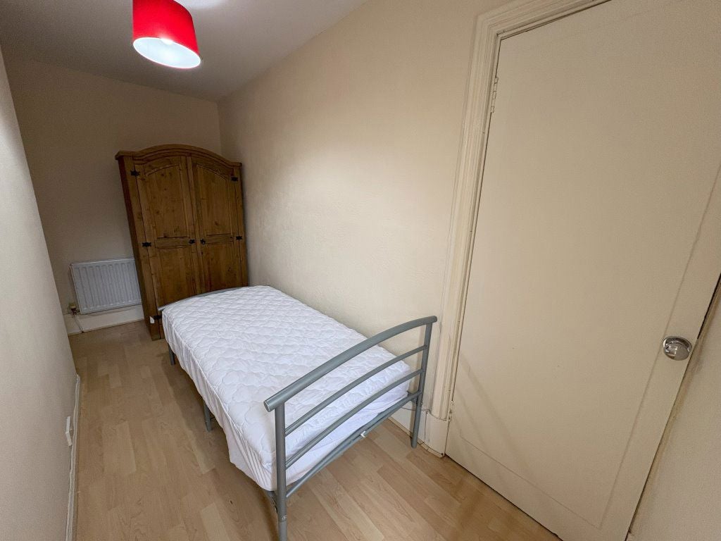 Flat Strathmartine Road in Dundee