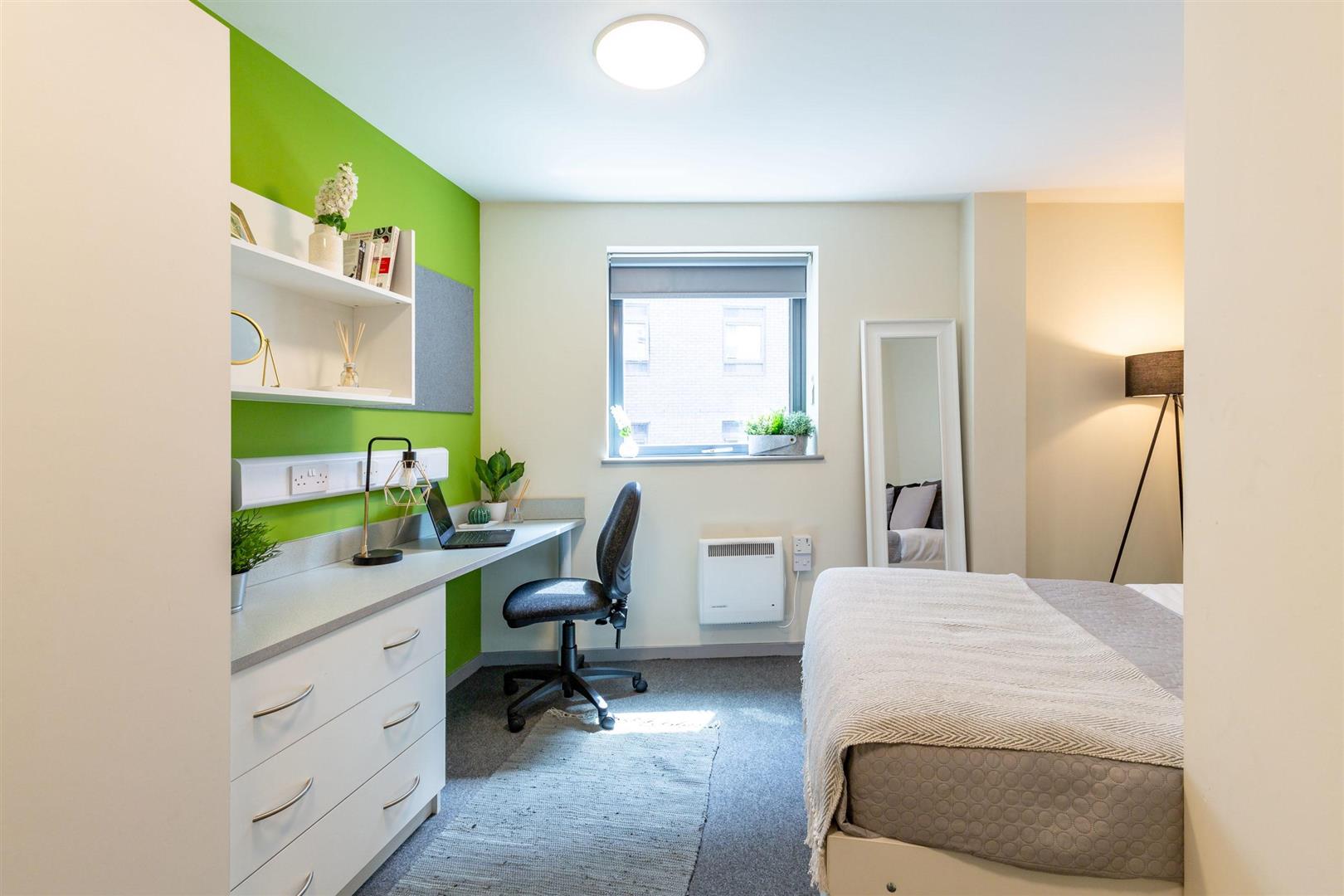 Room Portland Road in Newcastle upon Tyne