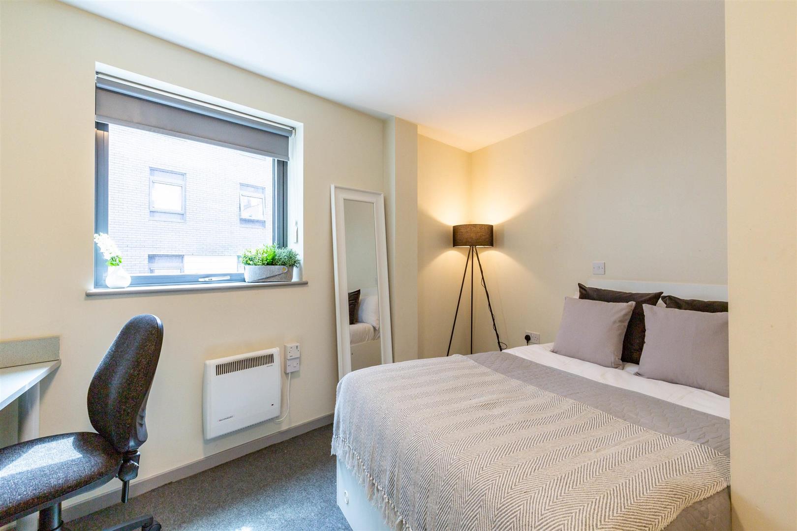 Room Portland Road in Newcastle upon Tyne